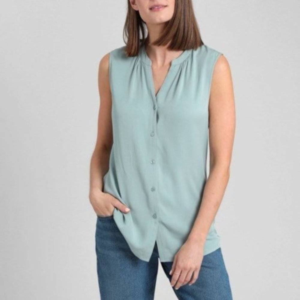 Uniqlo Blue Sleeveless Button Down Shirt